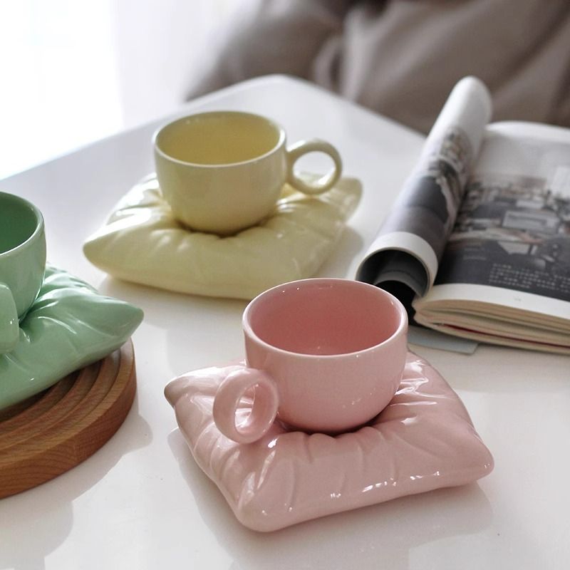 Charming Pillow shaped Cups