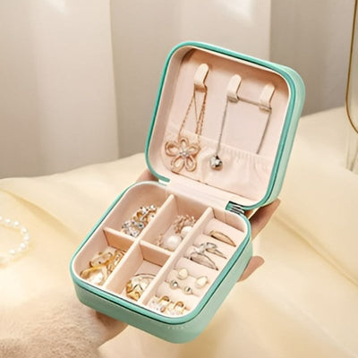 Green Minimalistic Jewelry Storage Box