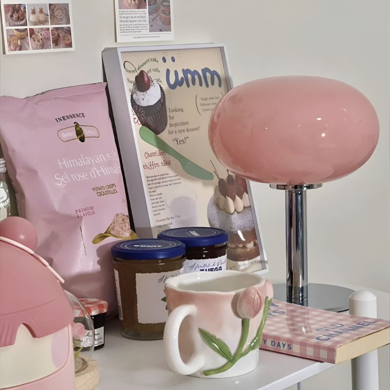pink minimalistic lollipop lamp