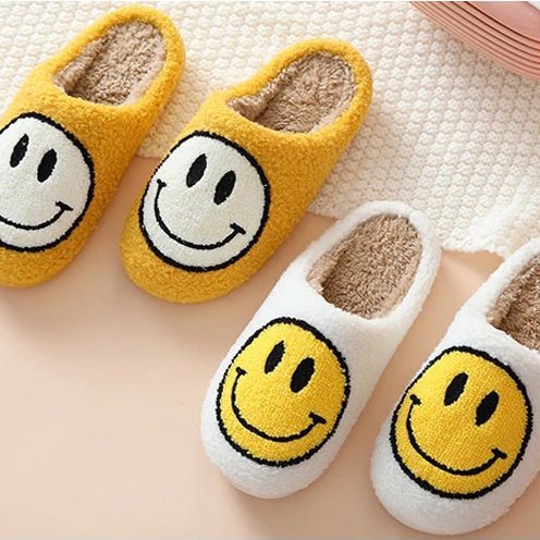 Slippers with smile boogzel home